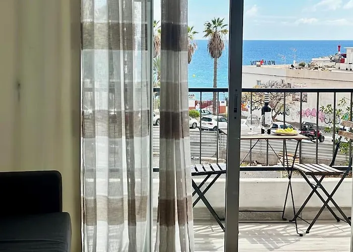 Апартаменты Oasis Bahia Cristianos View Лос Кристианос
