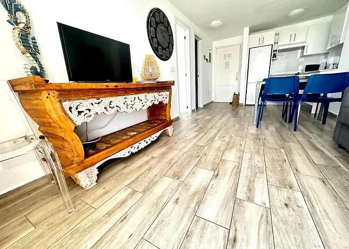 Oasis Bahia Cristianos View Apartment